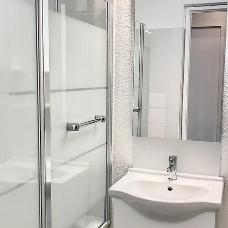 דירה Confortable Aux Pieds Des Pistes, Balcon, Acces Piscine, Telesiege A Proximite - Fr-1-267-286 *